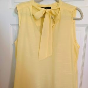 NWT Harve Benard Sleeveless Tie Neck Blouse Sz L